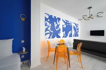 Modern Large Studio Apartment for 3 - image 5