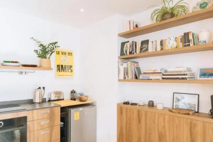 Stylish 1BD Apart for 2 - Canal Saint-Martin - image 22