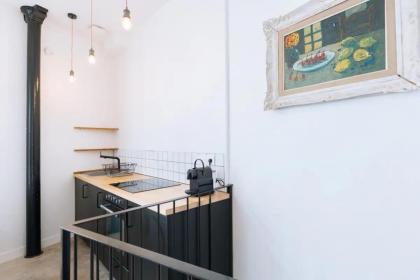 Charming Loft near Montmartre - image 8