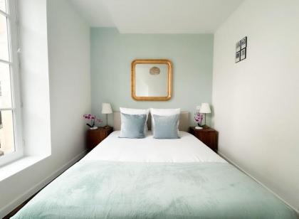 Cosy 5 bedroom & 2 bathroom-Marais - image 21
