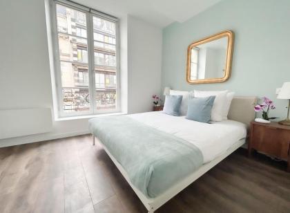 Cosy 5 bedroom & 2 bathroom-Marais - image 22
