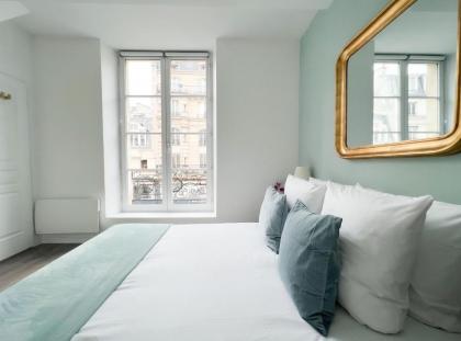 Cosy 5 bedroom & 2 bathroom-Marais - image 24