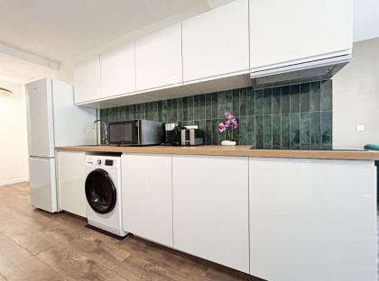 Cosy 5 bedroom & 2 bathroom-Marais - image 3