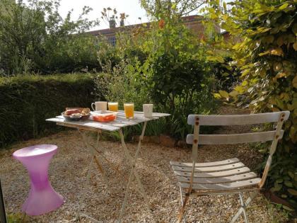 Paris expo Cosy appt T5 avec Jardin - image 22