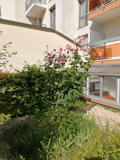 Paris expo Cosy appt T5 avec Jardin - image 24