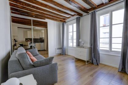 Le Marais Republique Studio - CityApartmentStay