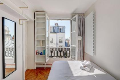 Marais & Places des Vosges - CityApartmentStay - image 14