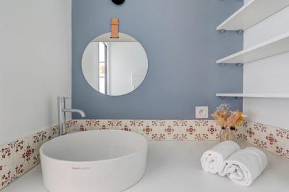 Marais & Places des Vosges - CityApartmentStay - image 19