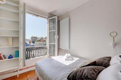 Marais & Places des Vosges - CityApartmentStay - image 4