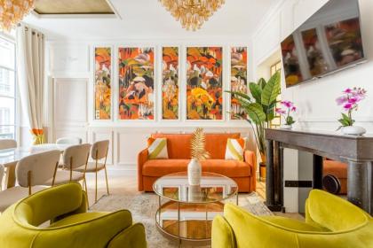 Luxury 6 Bedroom 3 Bathroom Louvre Champs Elysees - image 2