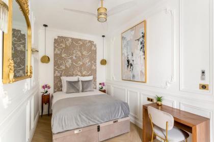 Luxury 6 Bedroom 3 Bathroom Louvre Champs Elysees - image 6
