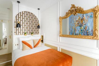 Luxury 6 Bedroom 3 Bathroom Louvre Champs Elysees - image 8