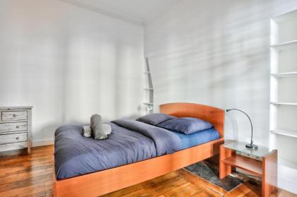 Chatelet les Halles Superb Appartment - image 13