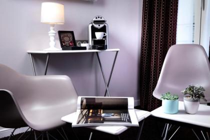 Hotel Marais Home - image 11
