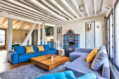 Le Marais Superb Apartment Terrace Paris
