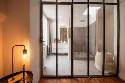 High standard 1 Bdr Beautifully Designed apt WEDD - image 10