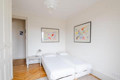 Veeve - Ode to Haussmann - image 15