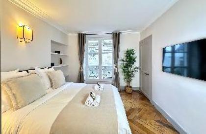 B1573 - Luxembourg Garden - Wonderful apartment - image 8
