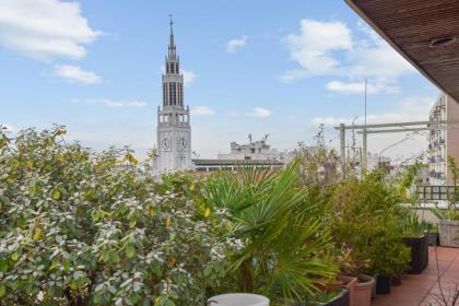 Luminous penthouse with a view in Paris - Welkeys - image 14