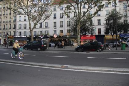 Paris' Premium Romantic Studio - image 17