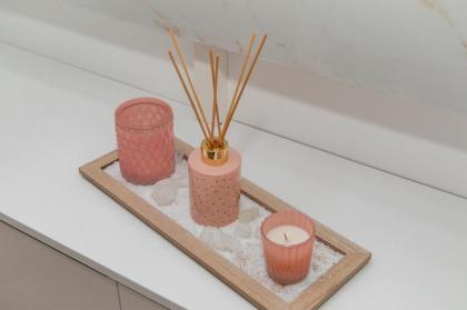 Paris' Premium Romantic Studio - image 18