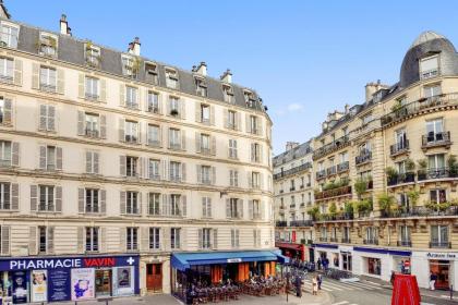 Quiet apartment in the 6th arrondissement Paris - Welkeys - image 11
