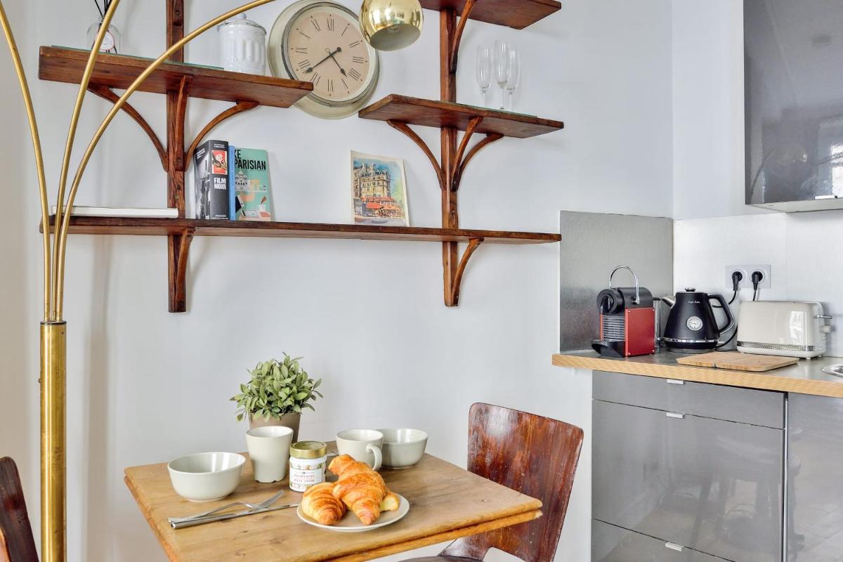 Quiet apartment in the 6th arrondissement Paris - Welkeys - image 5