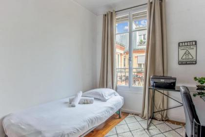 Typical Parisian flat in the 15th arrondissement - Welkeys - image 16