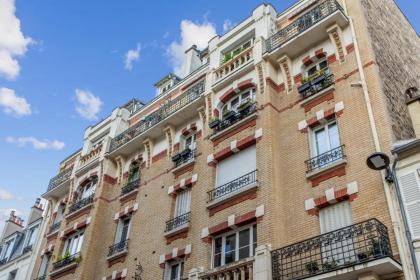 Typical Parisian flat in the 15th arrondissement - Welkeys - image 18