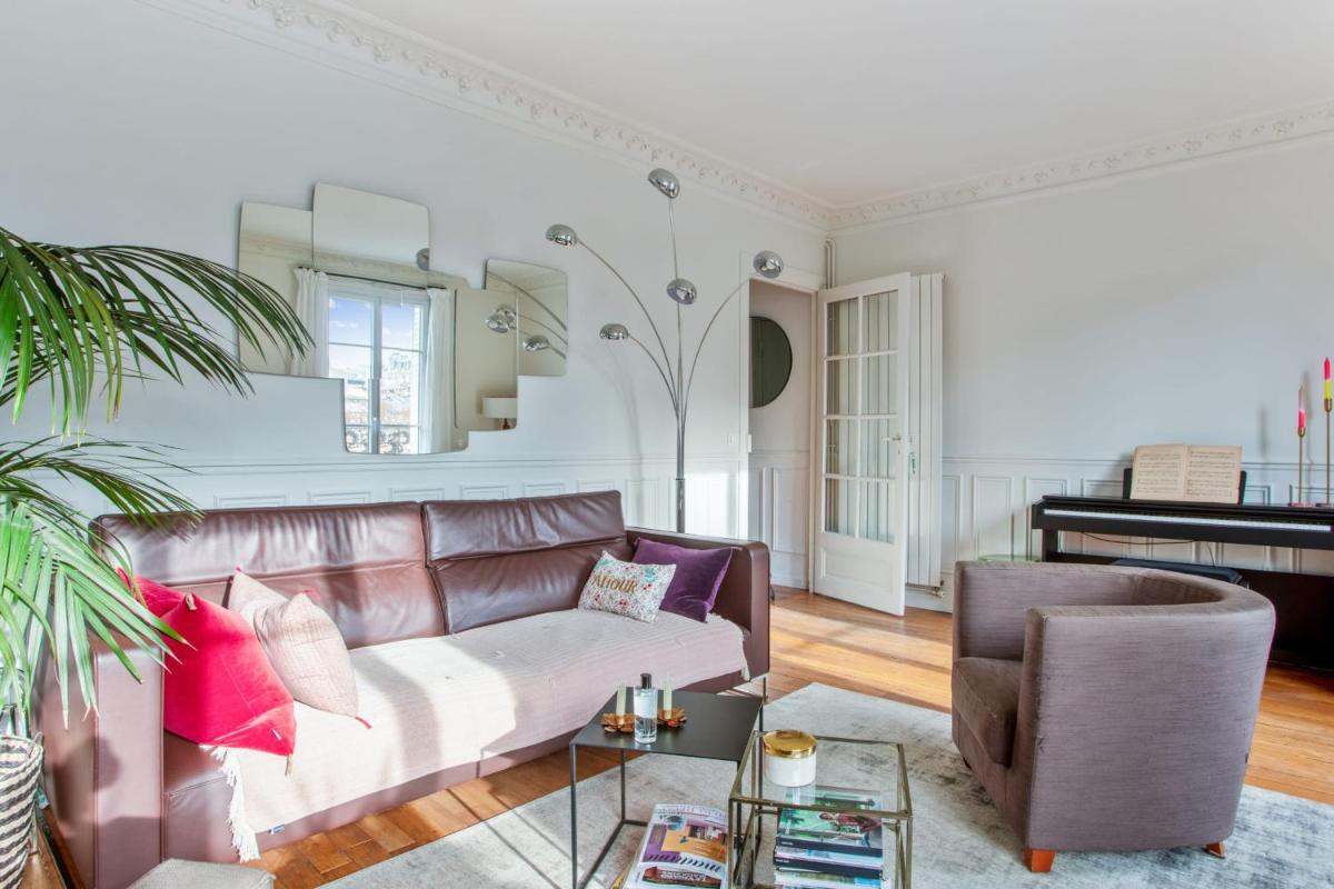 Typical Parisian flat in the 15th arrondissement - Welkeys - image 3