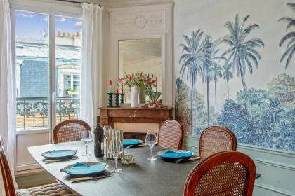 Typical Parisian flat in the 15th arrondissement - Welkeys - image 7