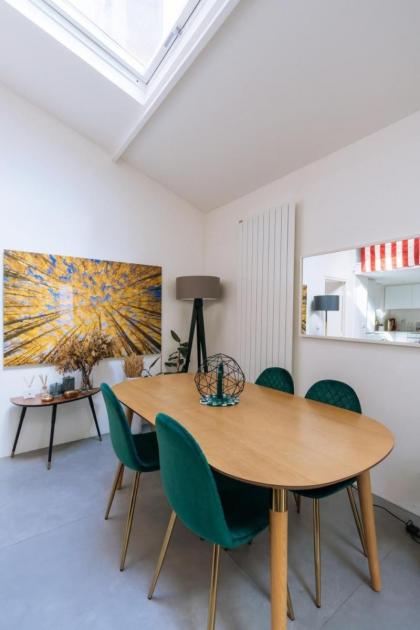 Stylish 1BD Loft Canal Saint-Martin! - image 9