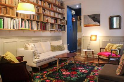 Charming 49 m love cocoon in Paris 12th