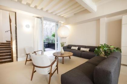 Rent Rue Monsieur le Prince Paris 6th - image 25