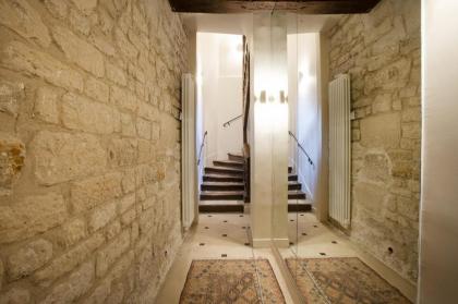 Rent Rue Monsieur le Prince Paris 6th - image 30