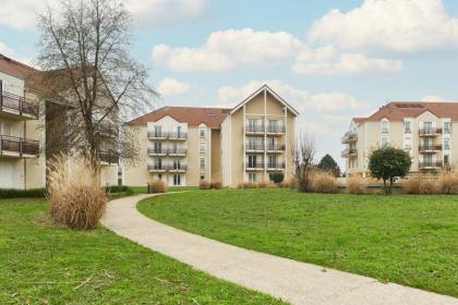 Zenitude Hotel Residences Roissy Village