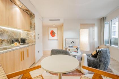 Yuna Porte-Maillot - ApartHotel - image 14