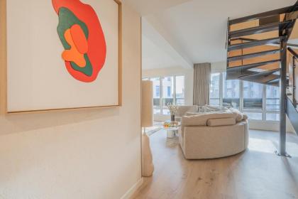 Yuna Porte-Maillot - ApartHotel - image 2