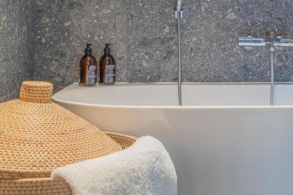 Yuna Porte-Maillot - ApartHotel - image 7