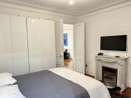Appartement de standing - vue Arc de Triomphe - image 12