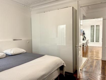 Appartement de standing - vue Arc de Triomphe - image 5