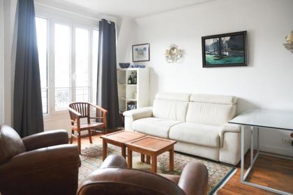 Bright and spacious love cocoon in Paris 16th