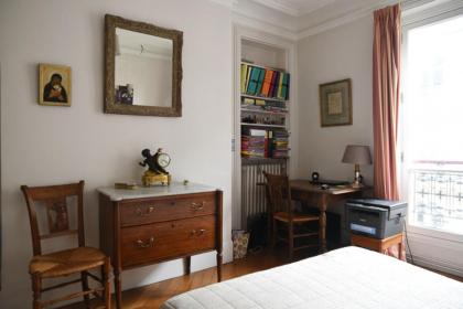 Quiet apartment - near park - image 10
