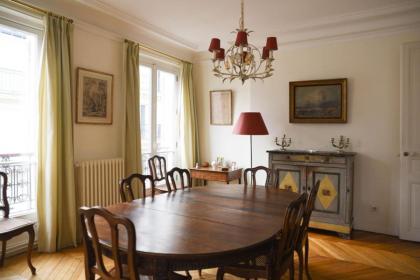 Quiet apartment - near park - image 7