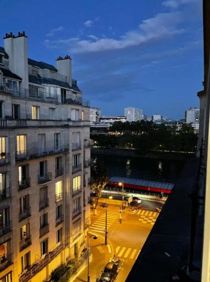 Cosy & Quaint 1BD Studio near The Seine Banks! - image 4