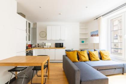 Luxurious 1 Bedroom Republique Vinaigriers Paris 