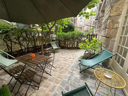 Paris exclusif quartier latin avec jardin charme fou ! - image 3