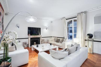 Appartement luxueux proche de la Tour Eiffel