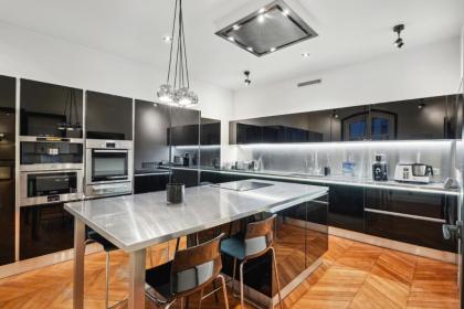 Appartement luxueux proche de la Tour Eiffel - image 15