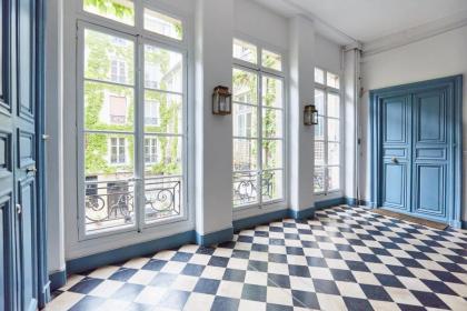 Francs Bourgeois & Place des Vosges - CityApartmentStay - image 18